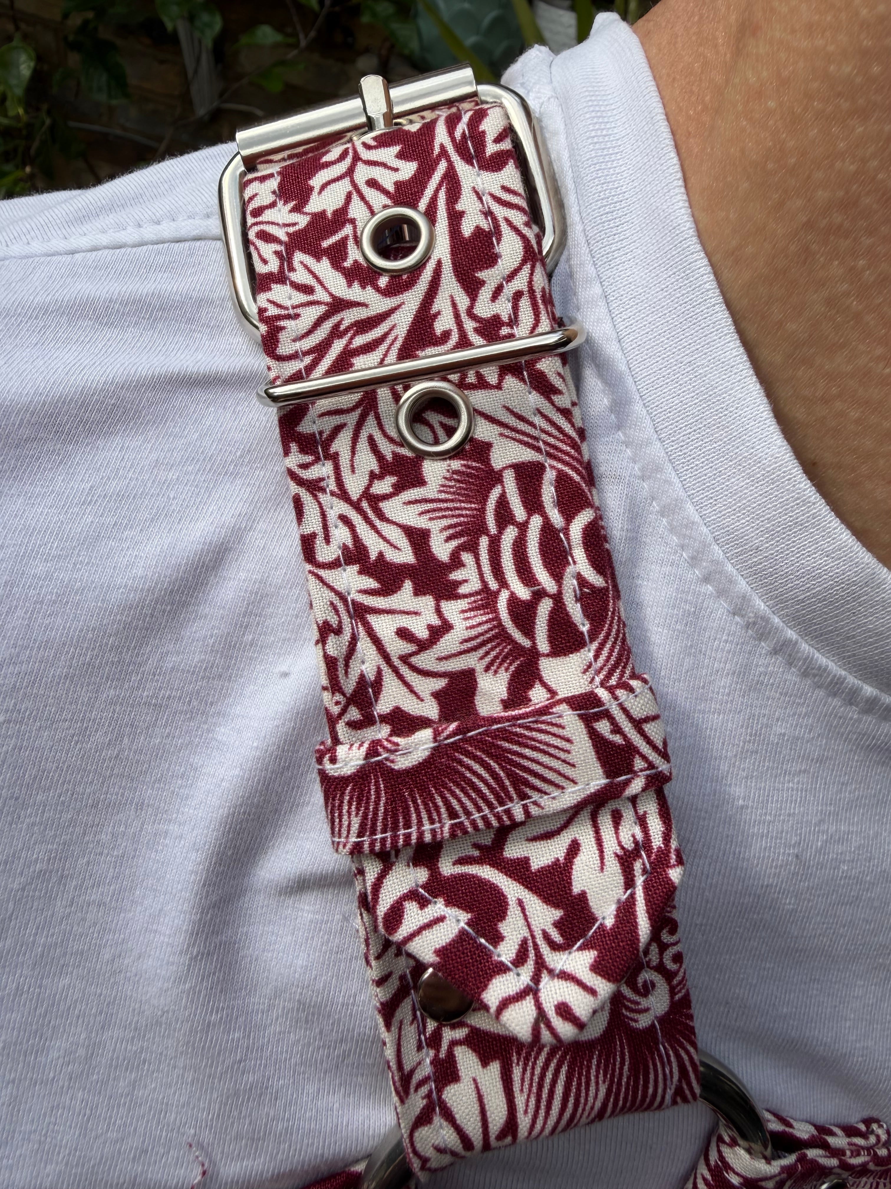 Y Harness — Arbutus on Cotton Percale (William Morris)