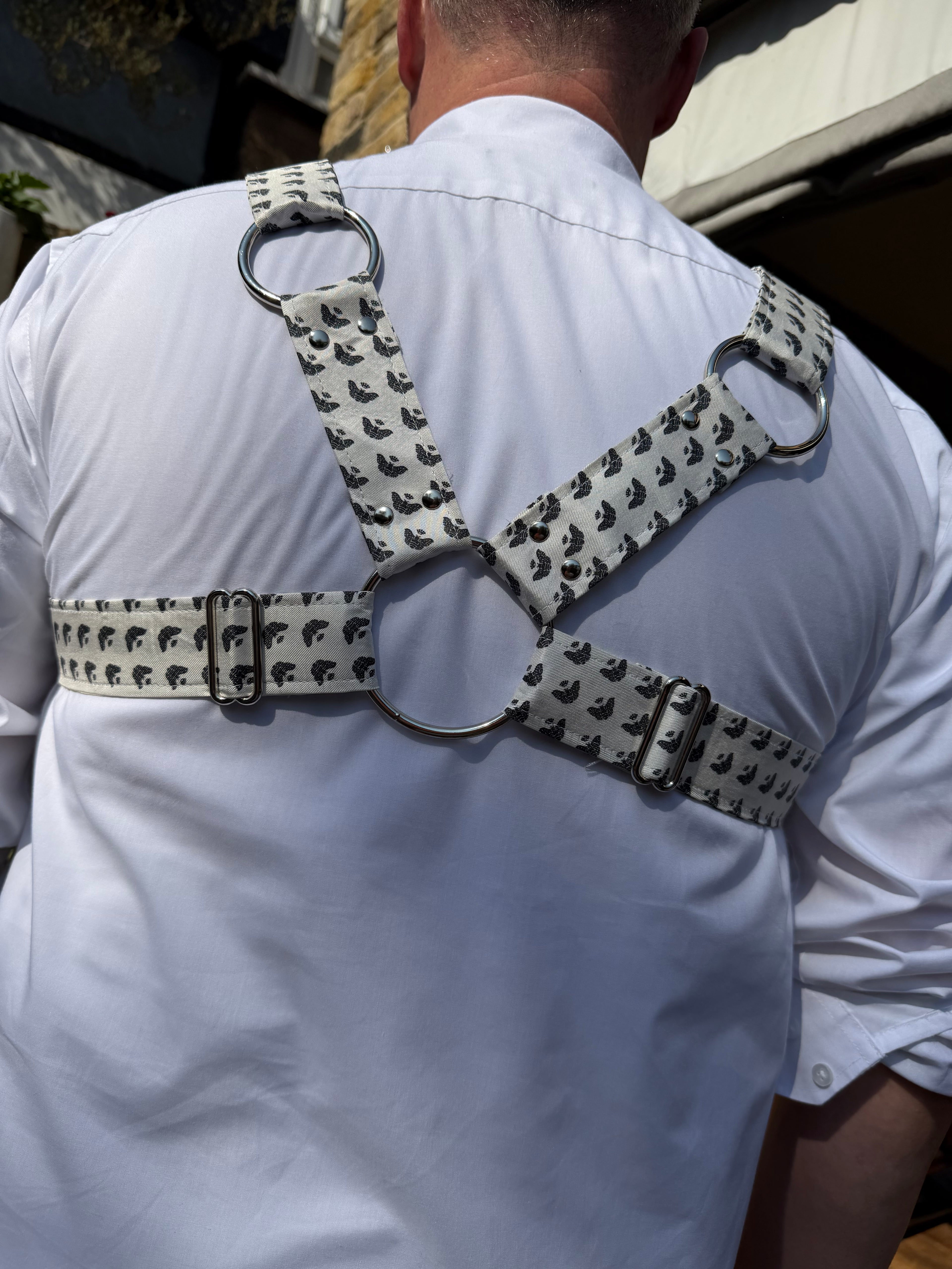 X Harness — White Queen Bee Silk (Tie Cloth)