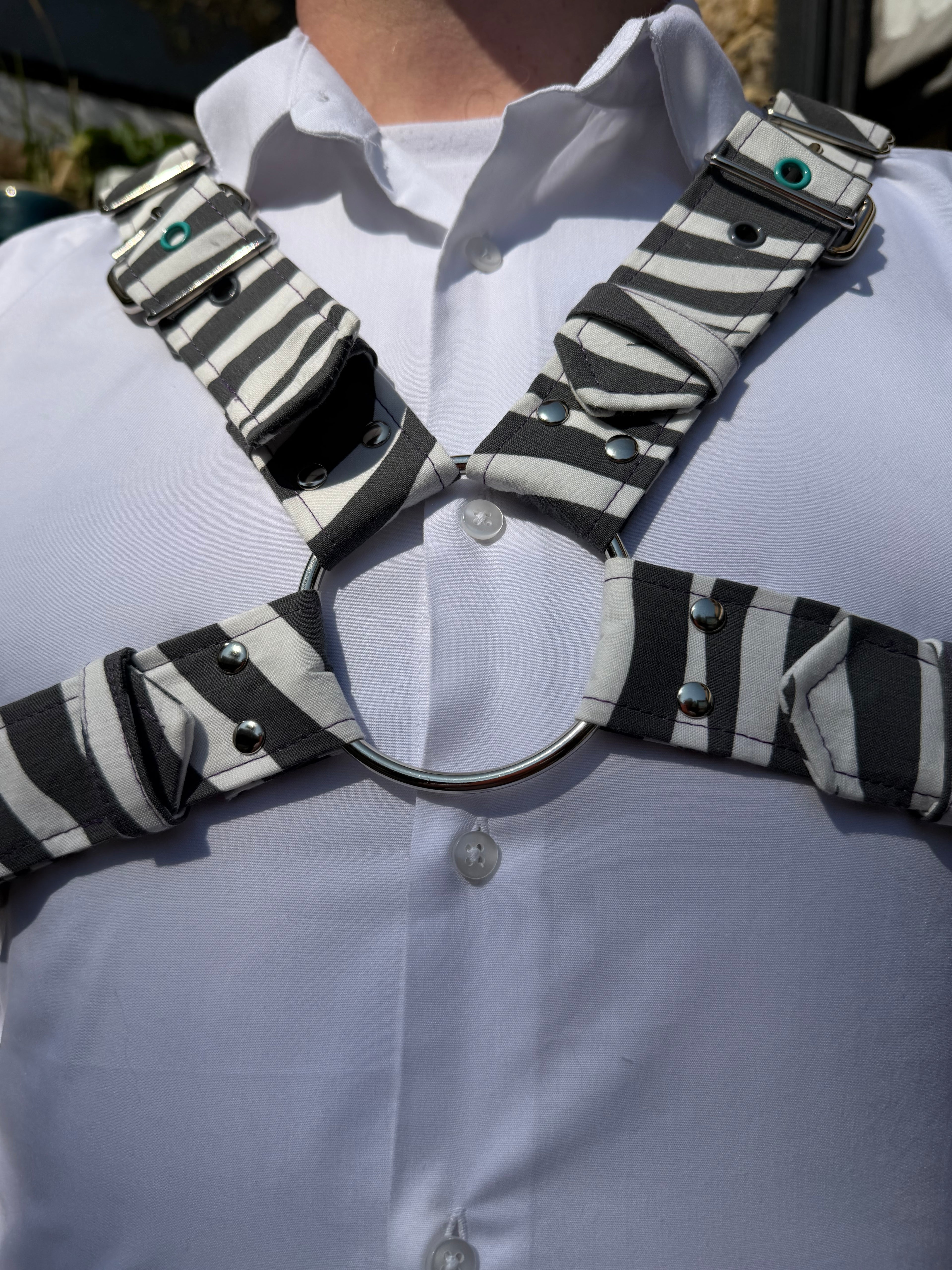 X Harness — Zeebra Print in Grey on White (Festival)