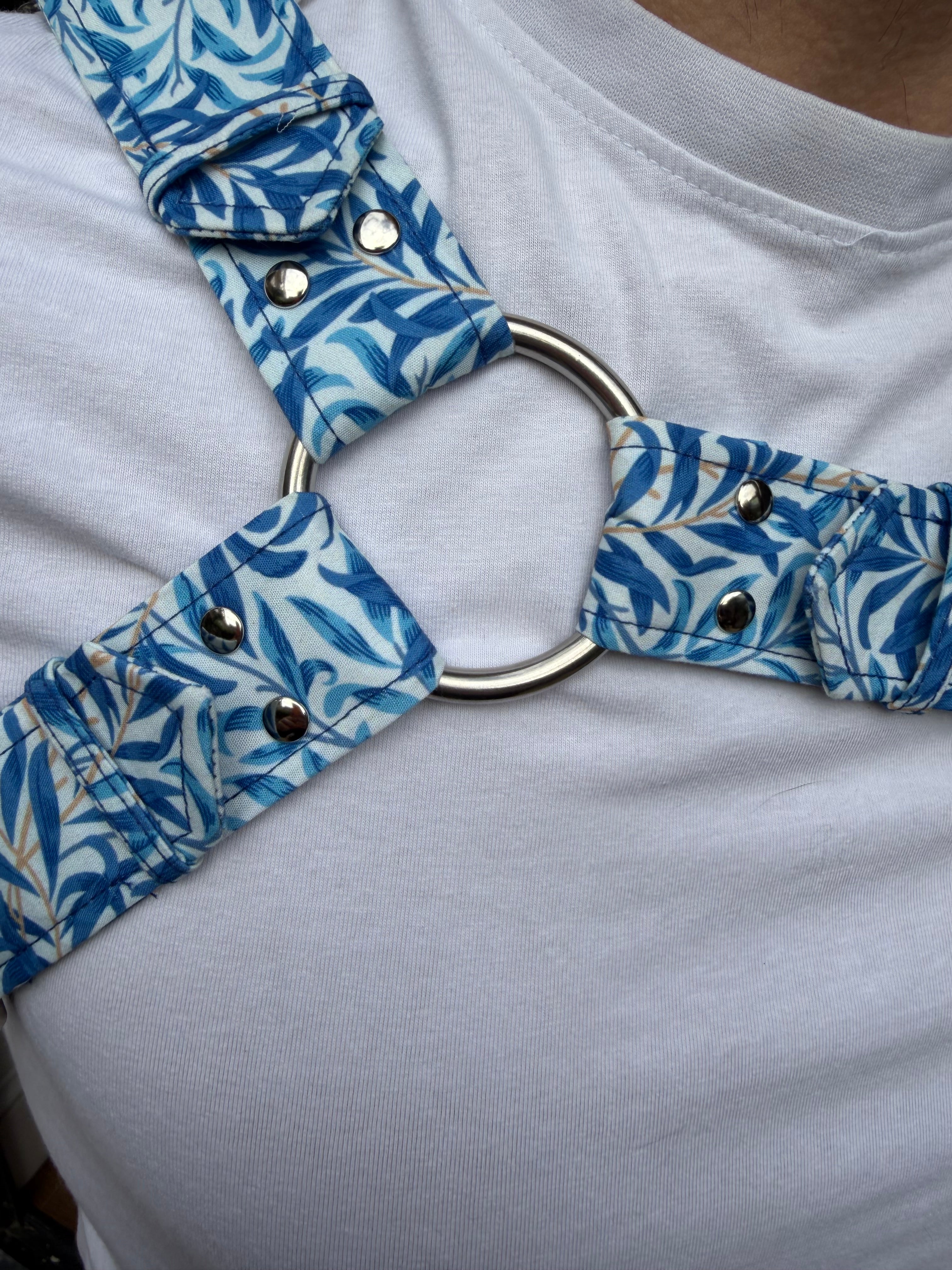 Y Harness — Willow Bough in Azure (William Morris)