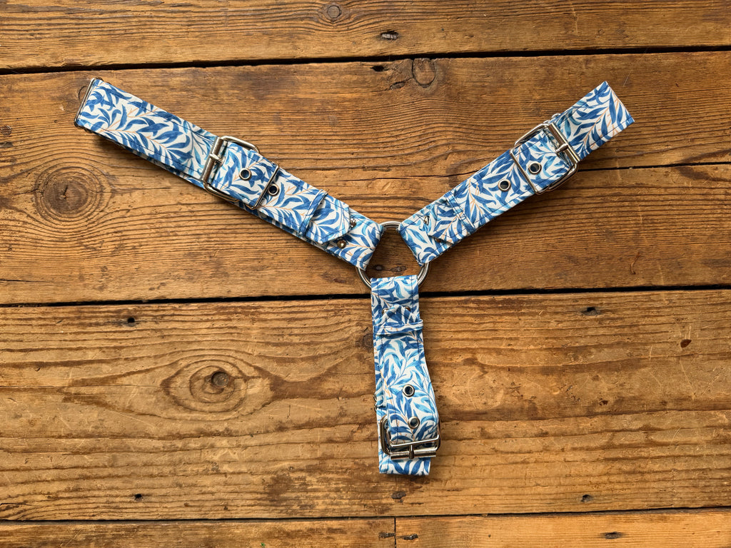 Y Harness — Willow Bough in Azure (William Morris)