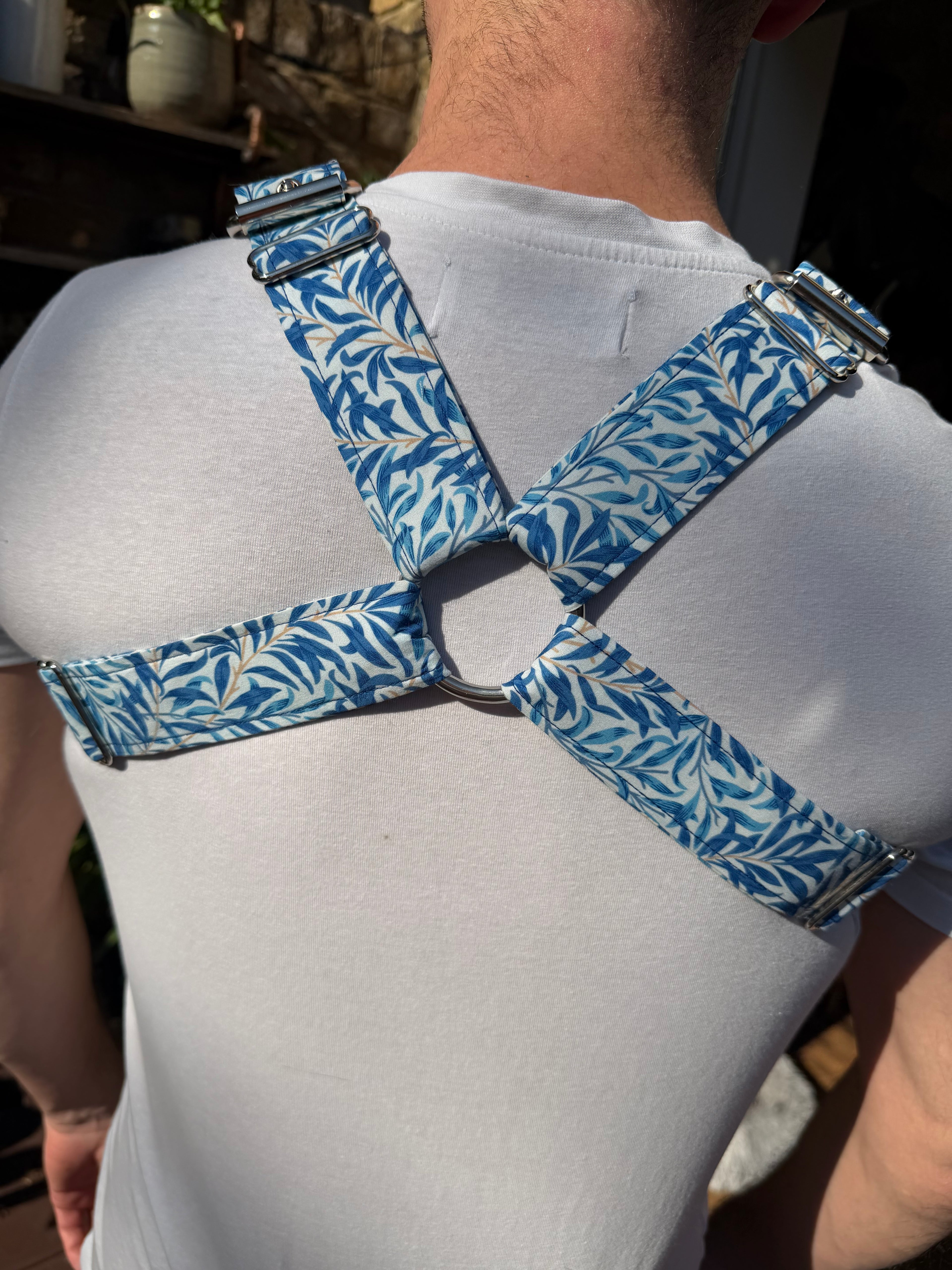 H Harness — Willow Bough in Azure (William Morris)
