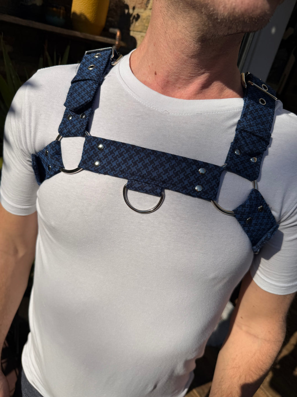 H Harness — Cheeky Houndstooth in Navy (Tie Cloth)