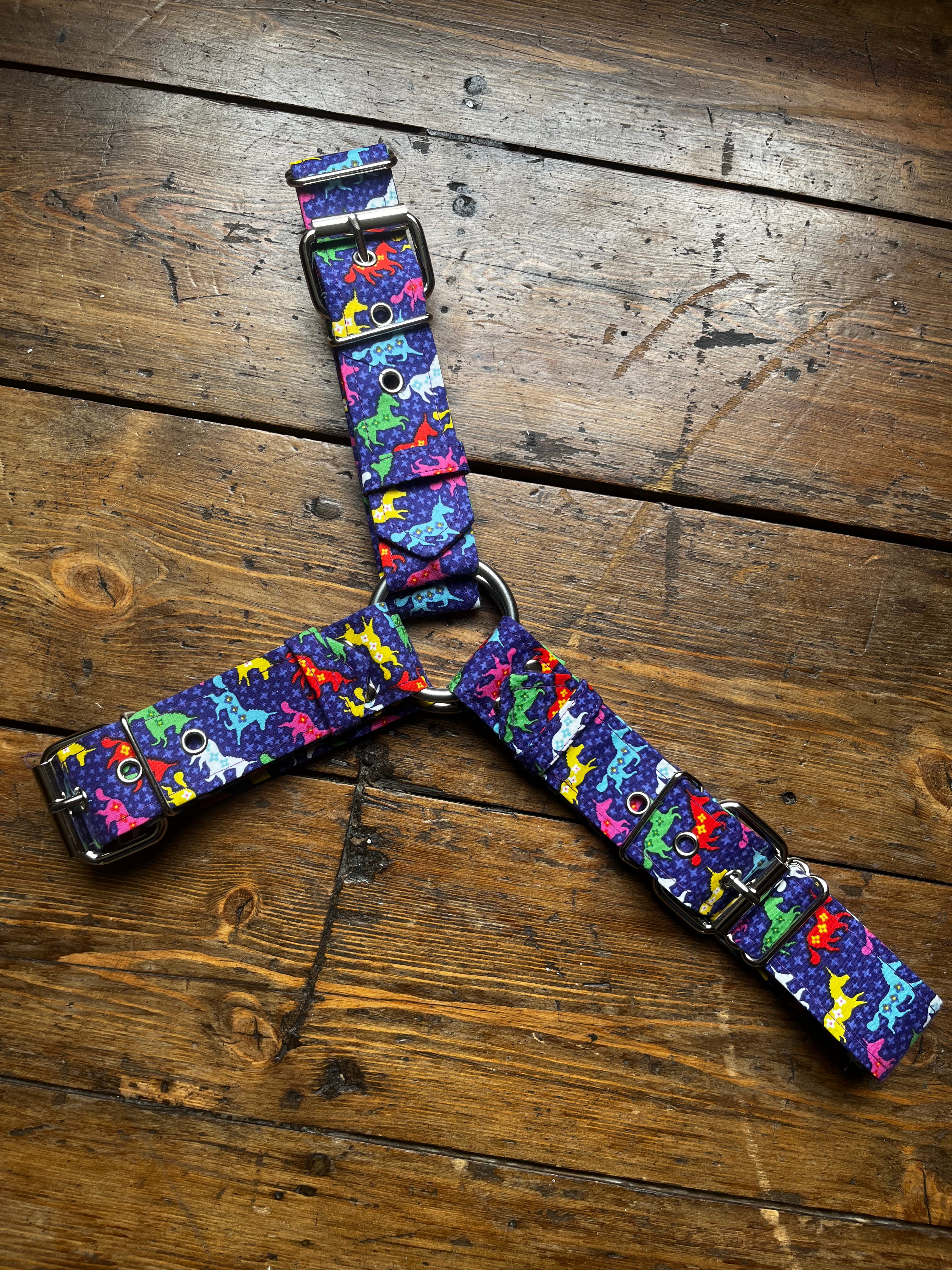 Y Harness — Scandi Unicorns in Purple (Festival)